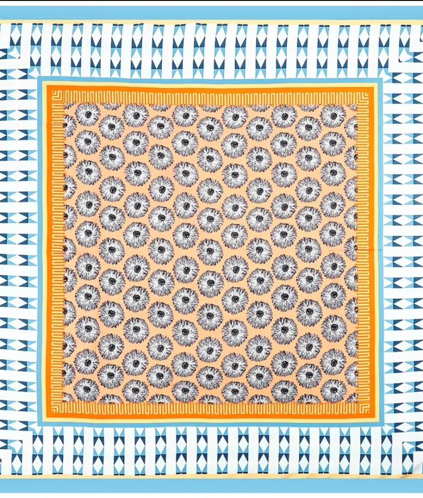 Stort kvadratisk tørklæde i satin - Grafisk Blå