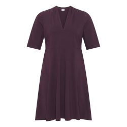 Takasaki Aubergine. Kjole i store størrelser fra Amamiko