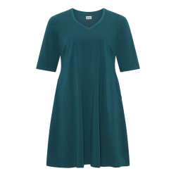 Tulla Petroleum. Kjole i store størrelser fra Amamiko.