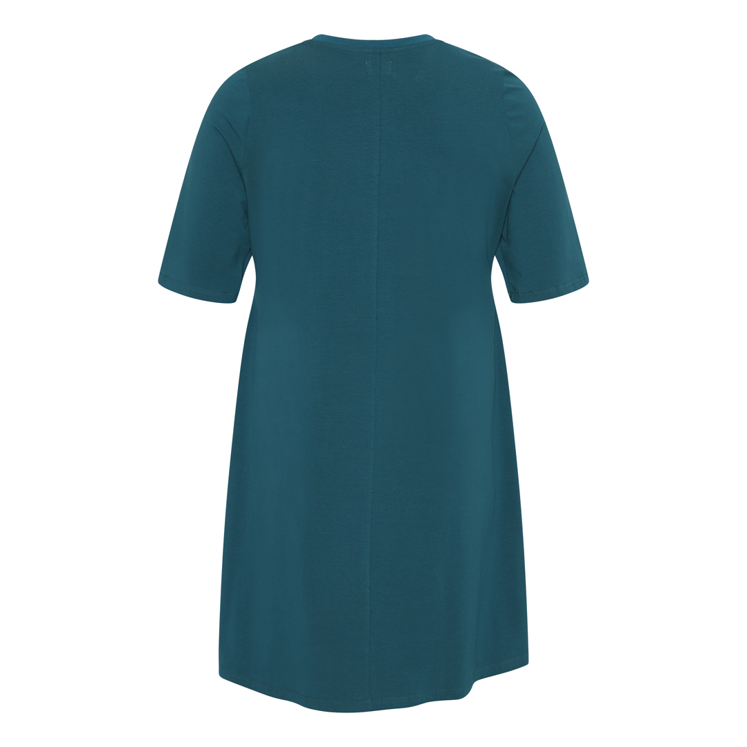 Tulla Petroleum. Kjole i store størrelser fra Amamiko.