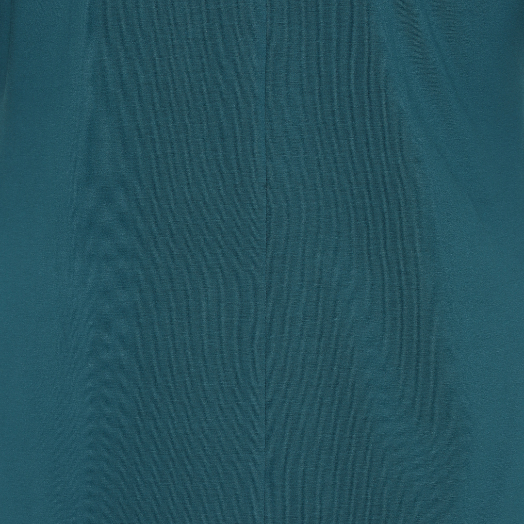 Tulla Petroleum. Kjole i store størrelser fra Amamiko.