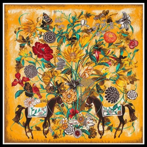 Stort kvadratisk Silke Tørklæde - Gule Heste