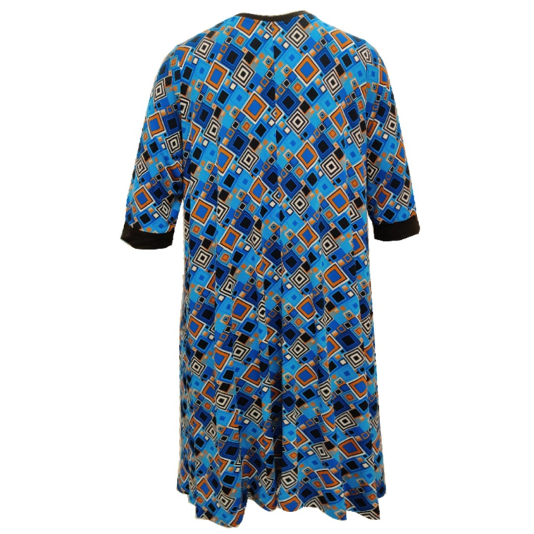 Løs blå plus size kjole i store størrelser med v-hals fra Amamiko