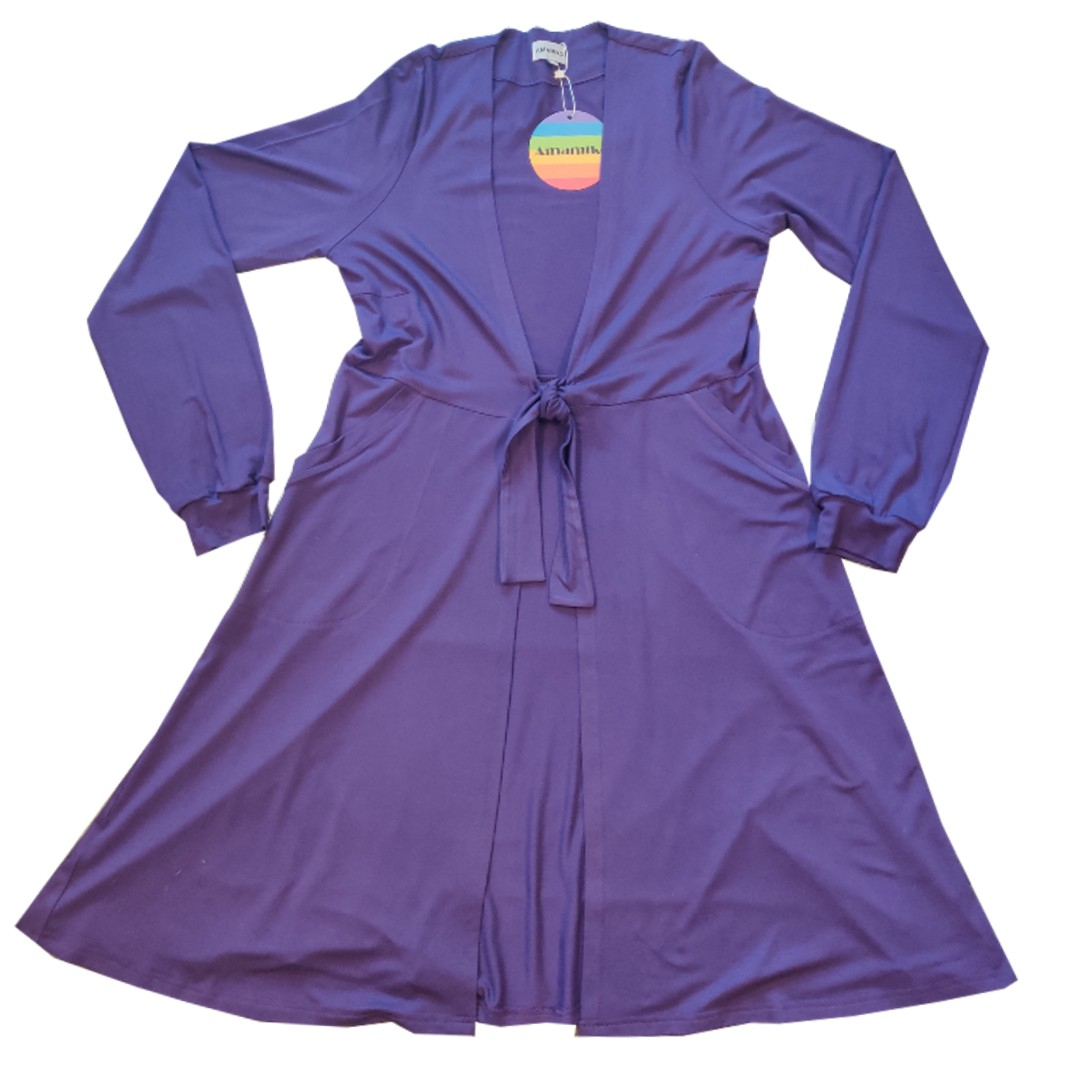 Bamboo Cardigan Purple. Lang cardigan i store størrelser fra Amamiko