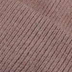 Gammel rosa Strikket hue i blød angora blanding.