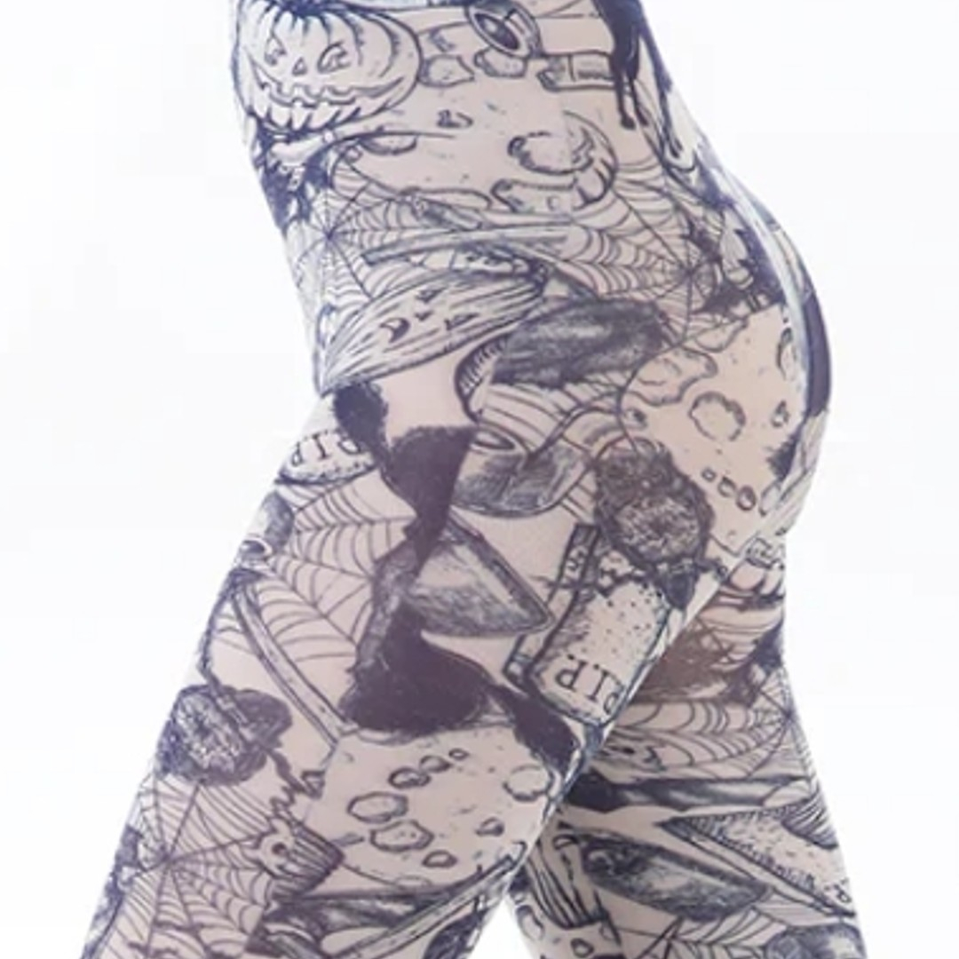 Trick or Treat. Halloween plus size strømpebukser fra Pamela Mann.