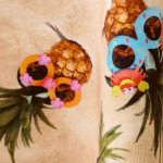 Kobe Sunny Pineapple. Plus size Nederdel i store størrelser fra Amamiko.