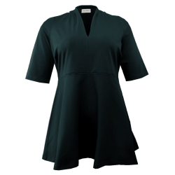 Sendai Forest Green. Plus size peplum bluse fra Amamiko
