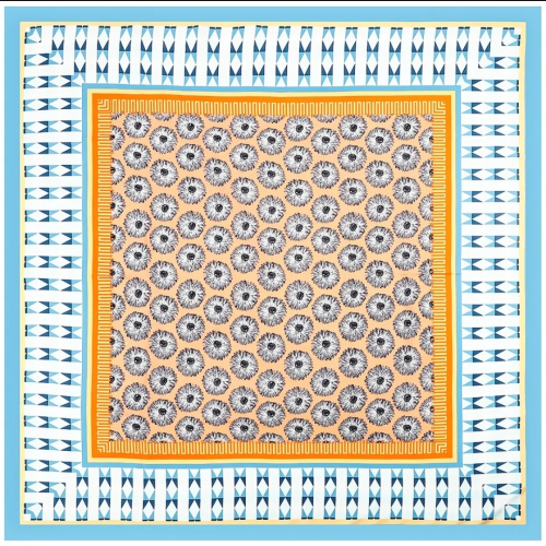 Stort kvadratisk tørklæde i satin - Grafisk Blå