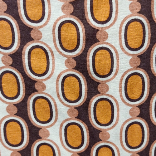 Trixia Retro Pearls Cognac. Plus size kjole med vandfald