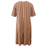 Trixia Retro Pearls Cognac. Plus size kjole med vandfald