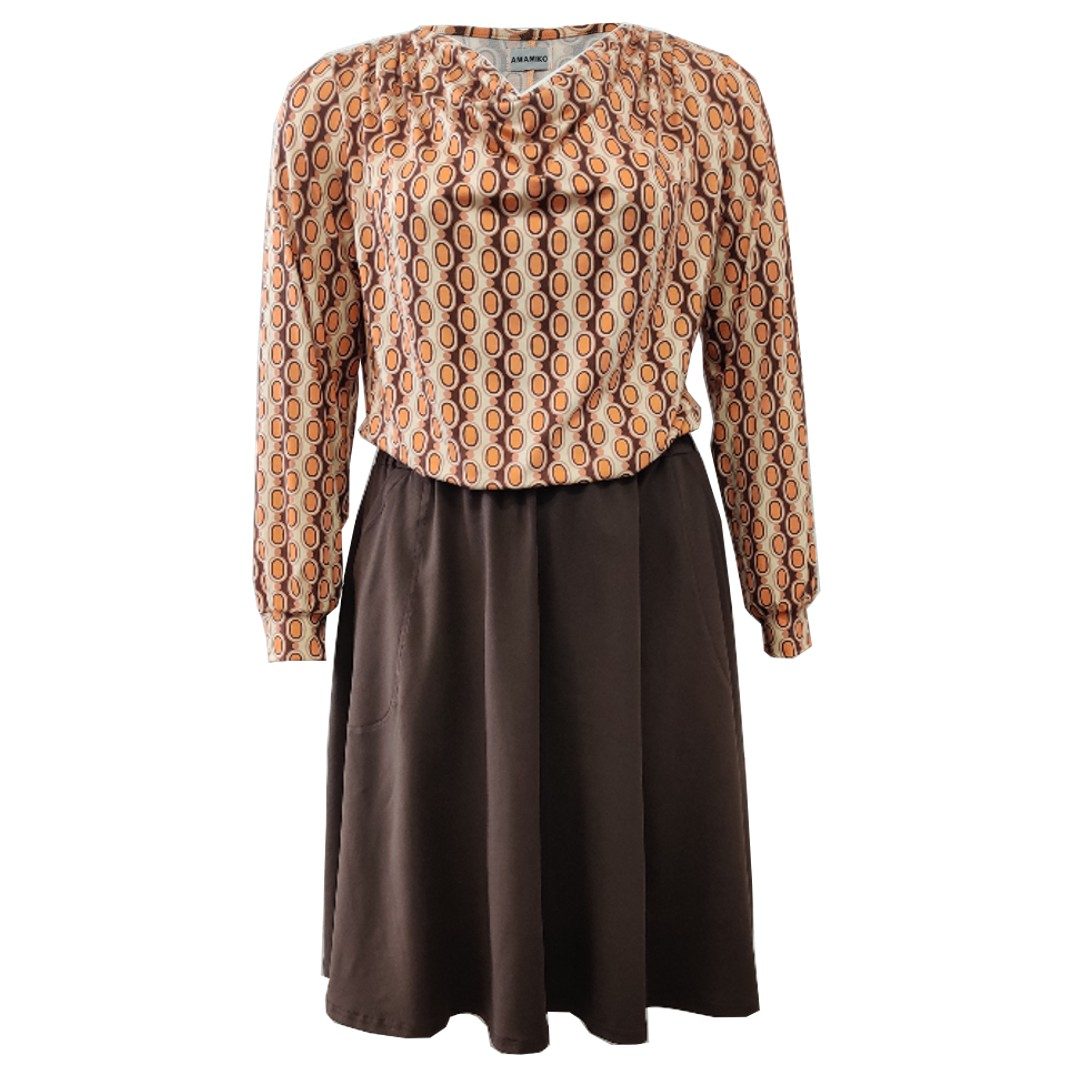 Natsu Retro Pearls Cognac. Plus size bluse med vandfald