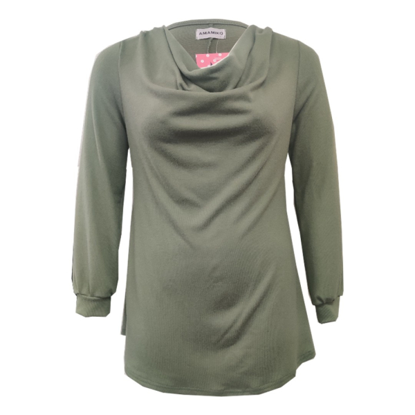 Natsu Soft Moss. Strikket plus size bluse med vandfald