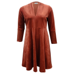 Takasaki Terra Velvet. Plus size Velour kjole fra Amamiko