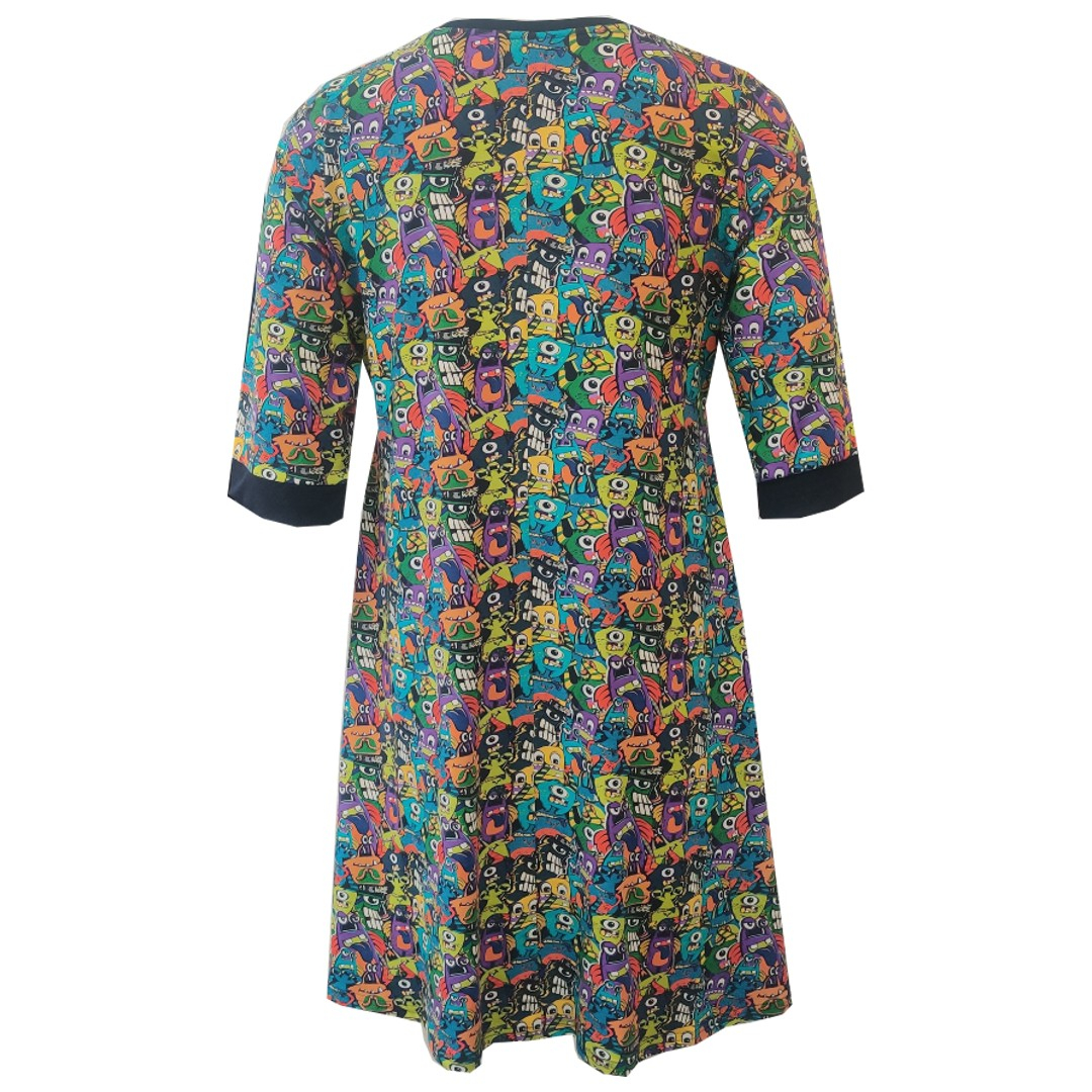 Tokyo Monster. Plus size kjole fra Amamiko.