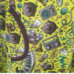 Tokyo Don't Stop The Music. Plus size kjole fra Amamiko.