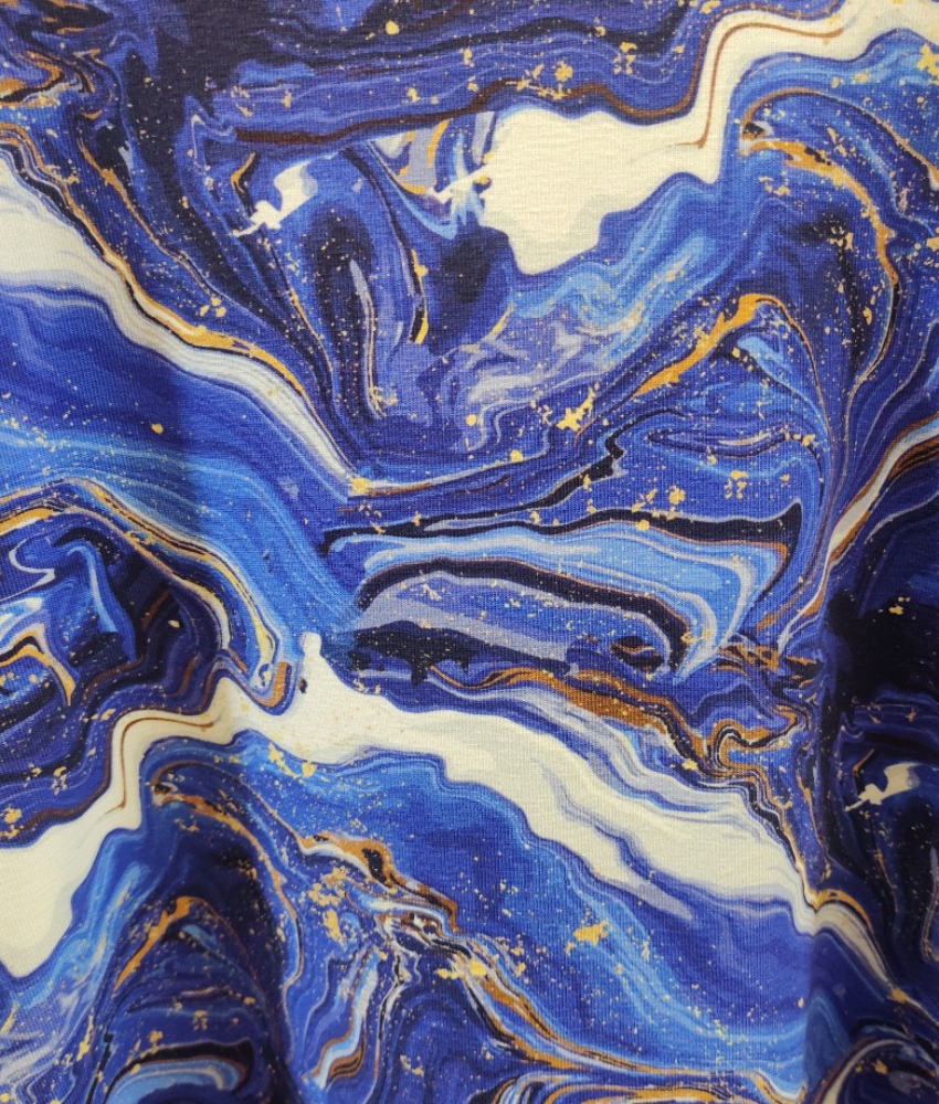Blå plus size kjole med marmor mønster. Tulla Blue Marble