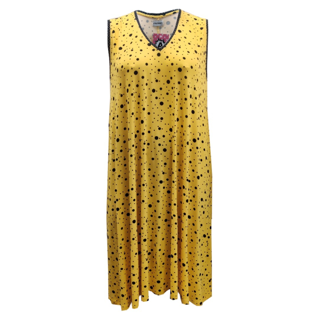 Gul plus size sommerkjole med sorte prikker. Moon Yellow Dot