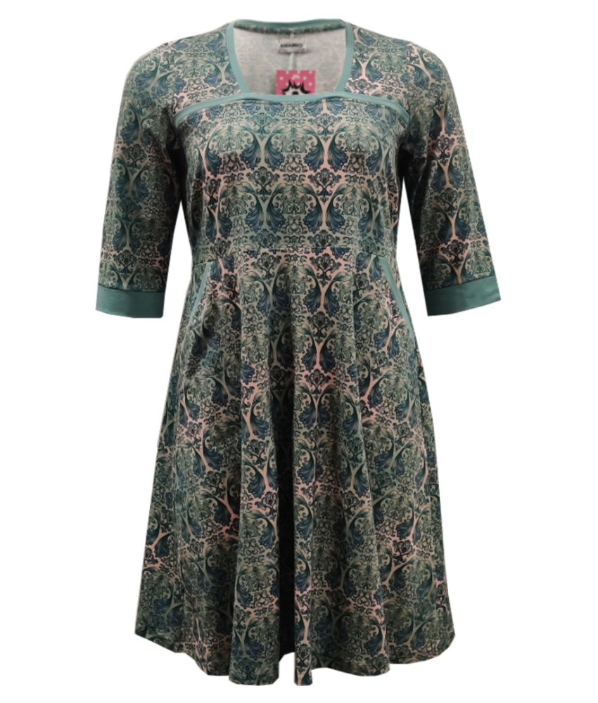 Mintgrøn plus size kjole med empiresnit. Genkei Mint Baroque