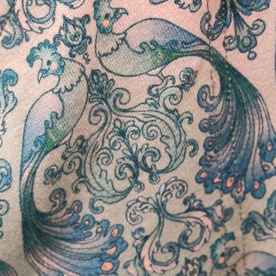 Mintgrøn plus size kjole med empiresnit. Genkei Mint Baroque