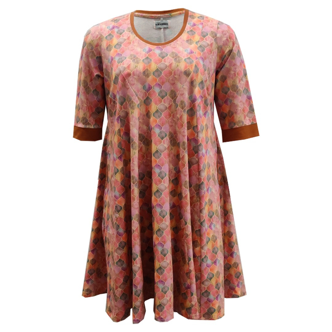 Løs Plus Size kjole med lommer. Ojo Tivoli