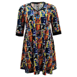 A-formet plus size kjole med tegneserie helte.. Tulla Comics