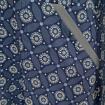 Blå plus size empire kjole med blomster. Bika Blue Flower