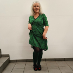 Grøn plus size kjole med empiresnit. Bika Matrix