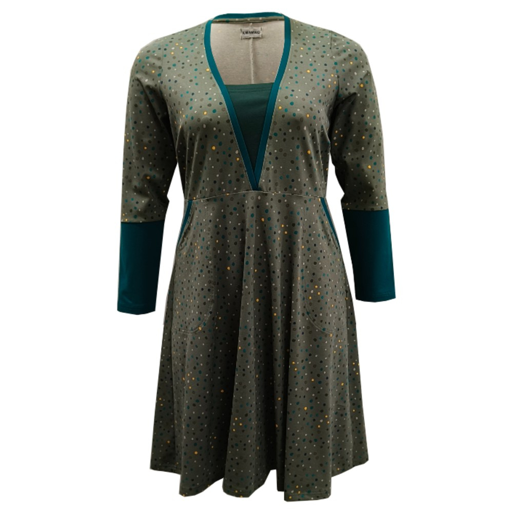 Armygrøn Plus size kjole med empiresnit og prikker | Ama Army Dots