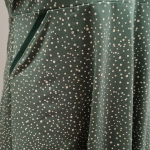 Lys grøn plus size kjole med prikker og empiresnit. Genkei Soft Green Spot