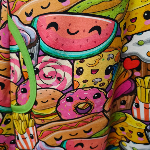 Pastelfarvet A-formet plus size kjole med snacks