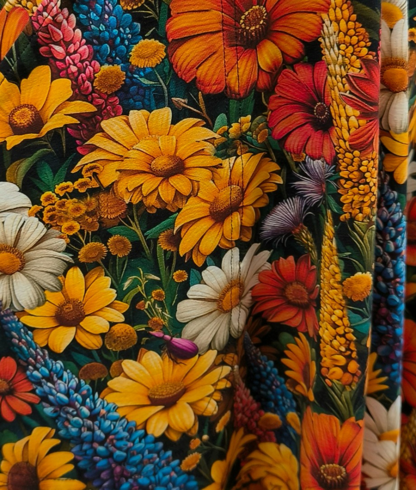 Plus size kjole med blomster fra Amamiko - Takasaki Grandma's Garden