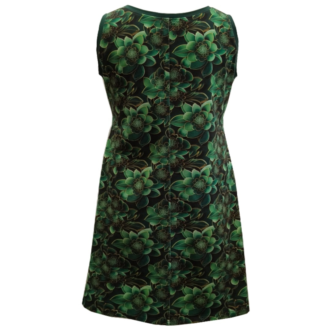 Grøn plus size sommerkjole med sukkulenter - Tulla Succulent