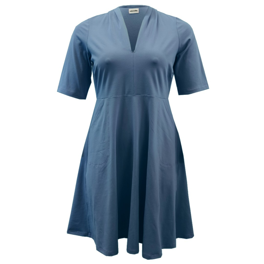 Takasaki Denim Blue. Kjole i store størrelser fra Amamiko