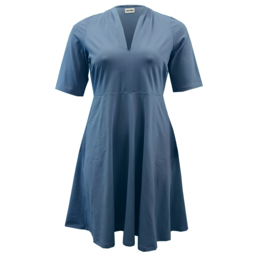 Takasaki Denim Blue. Kjole i store størrelser fra Amamiko