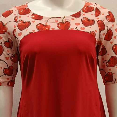 A-formet plus size kjole i rød og lyserød - Saki Cherry Love