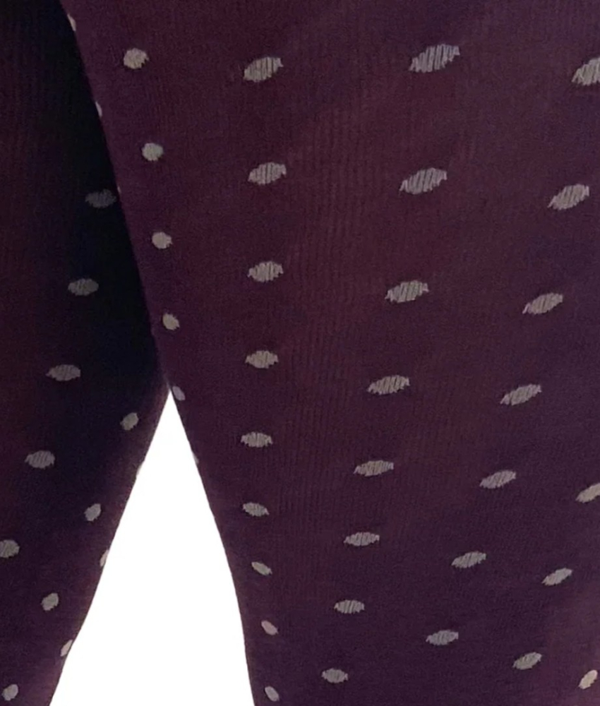 Burgundy/Cream Spot Bamboo Curvy Strømpebukser fra Pamela Mann