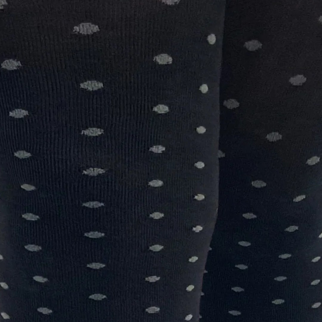 Slate/Pebble Spot Bamboo Curvy Strømpebukser fra Pamela Mann