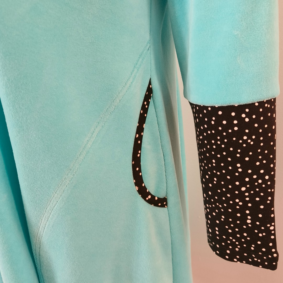 Løs plus size velour kjole - Emi Ice Blue Velvet