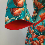 Turkis plus size kjole med rde tulipaner - Genkei Red Tulips