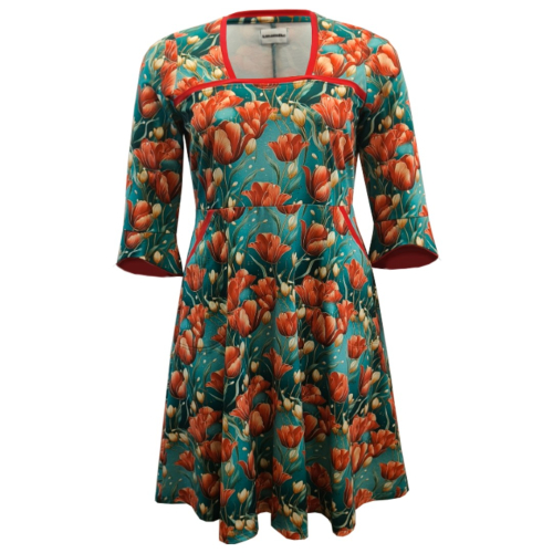 Turkis plus size kjole med rde tulipaner - Genkei Red Tulips
