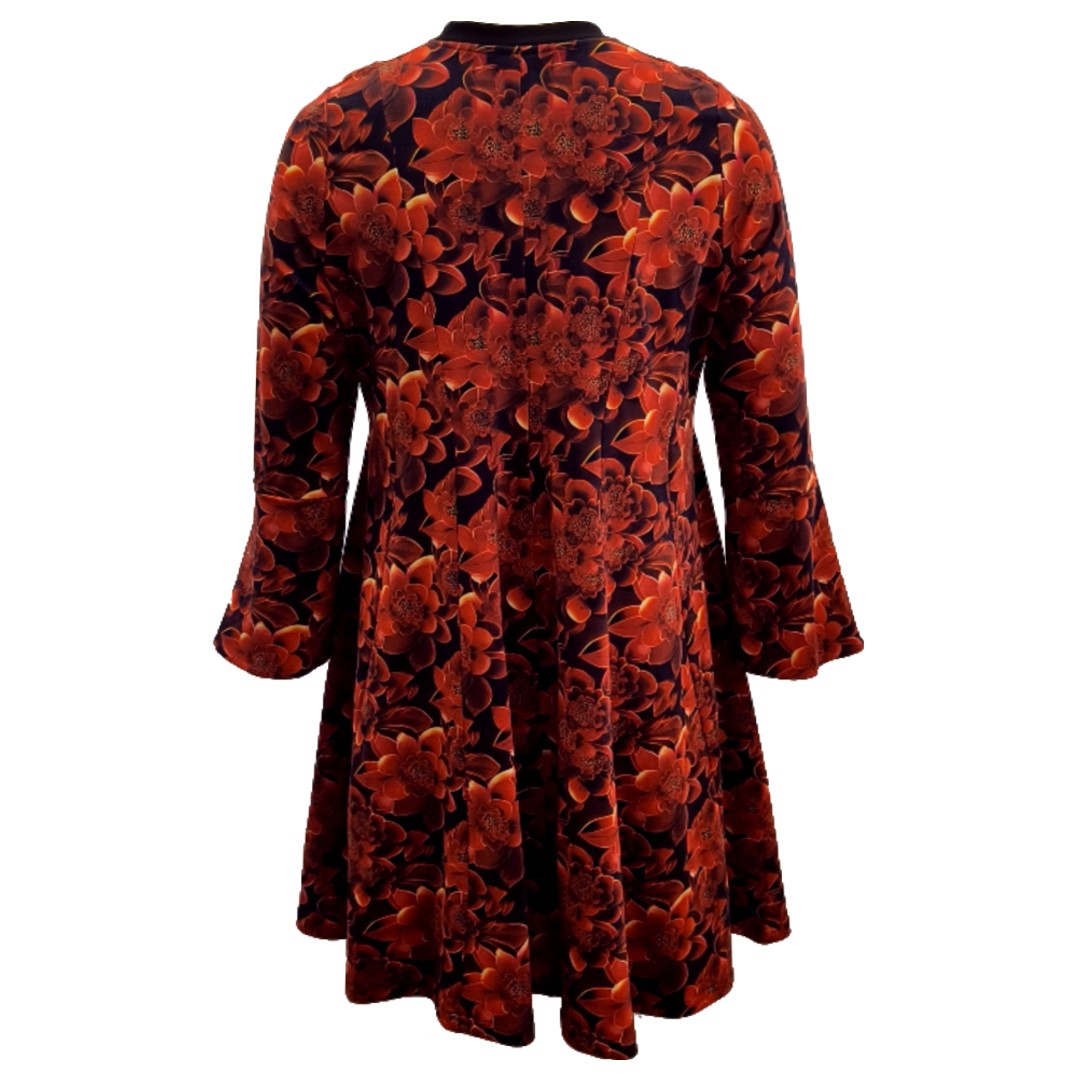 Løs Plus Size kjole med røde blomster - Emi Red Succulent