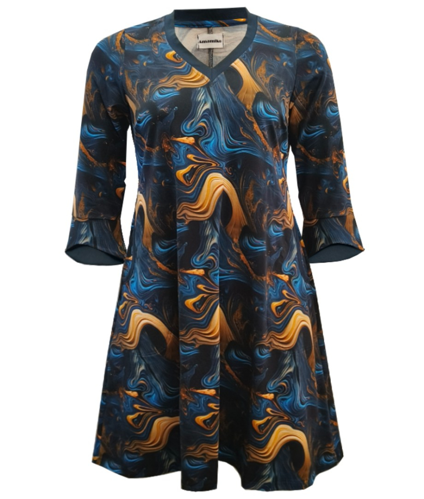 Blå og gylden A-formet plus size kjole - Tulla Midnight gold