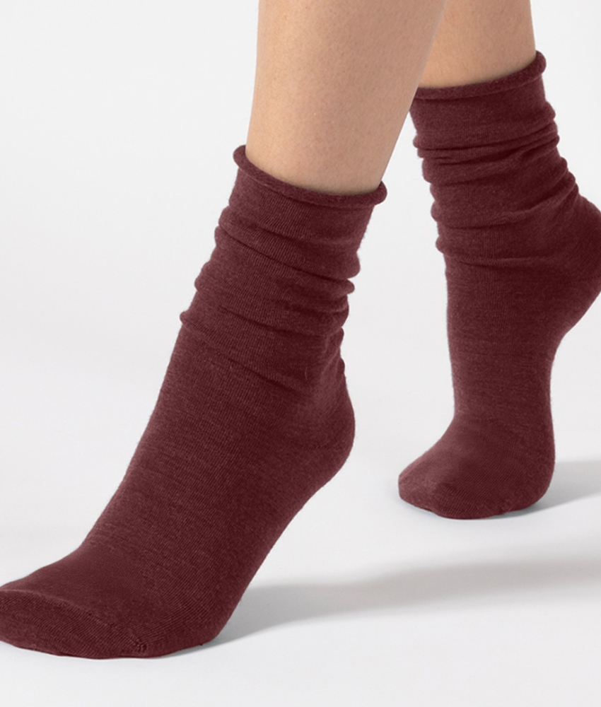 Aoraki Merino Wool Cardinal - Bordeaux uld strømper fra Cette