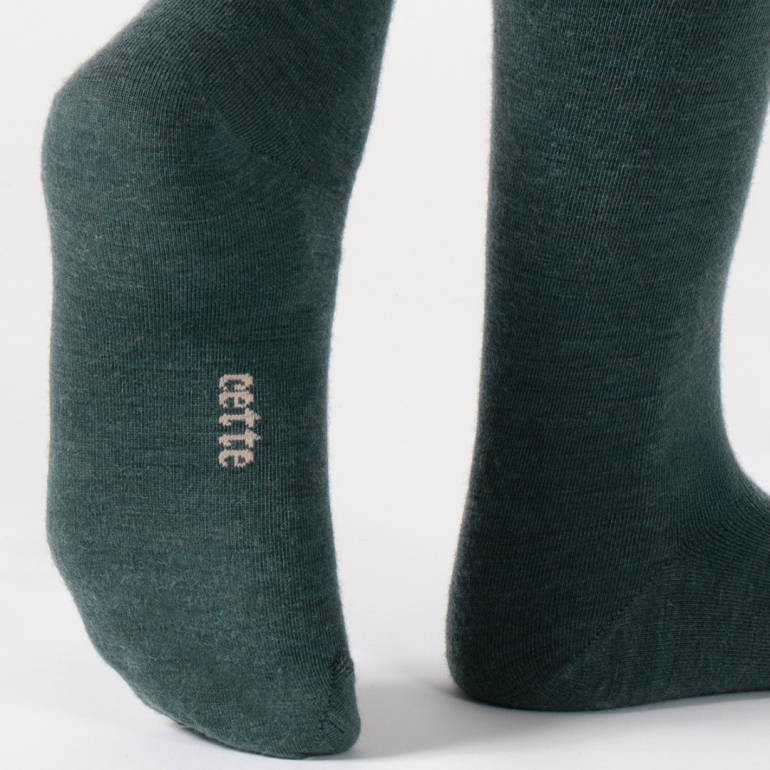 Aoraki Merino Wool Petrol - Petroleumsblå uld strømper fra Cette