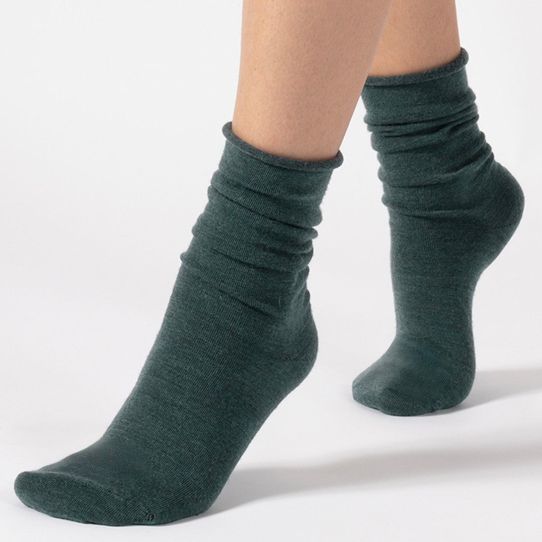 Aoraki Merino Wool Petrol - Petroleumsblå uld strømper fra Cette