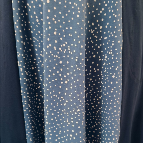 Meika Blue Dot - A-formet plus size kjole med paneler fra Amamiko