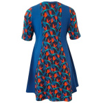 Meika Blue Leaf - A-formet plus size kjole med paneler fra Amamiko