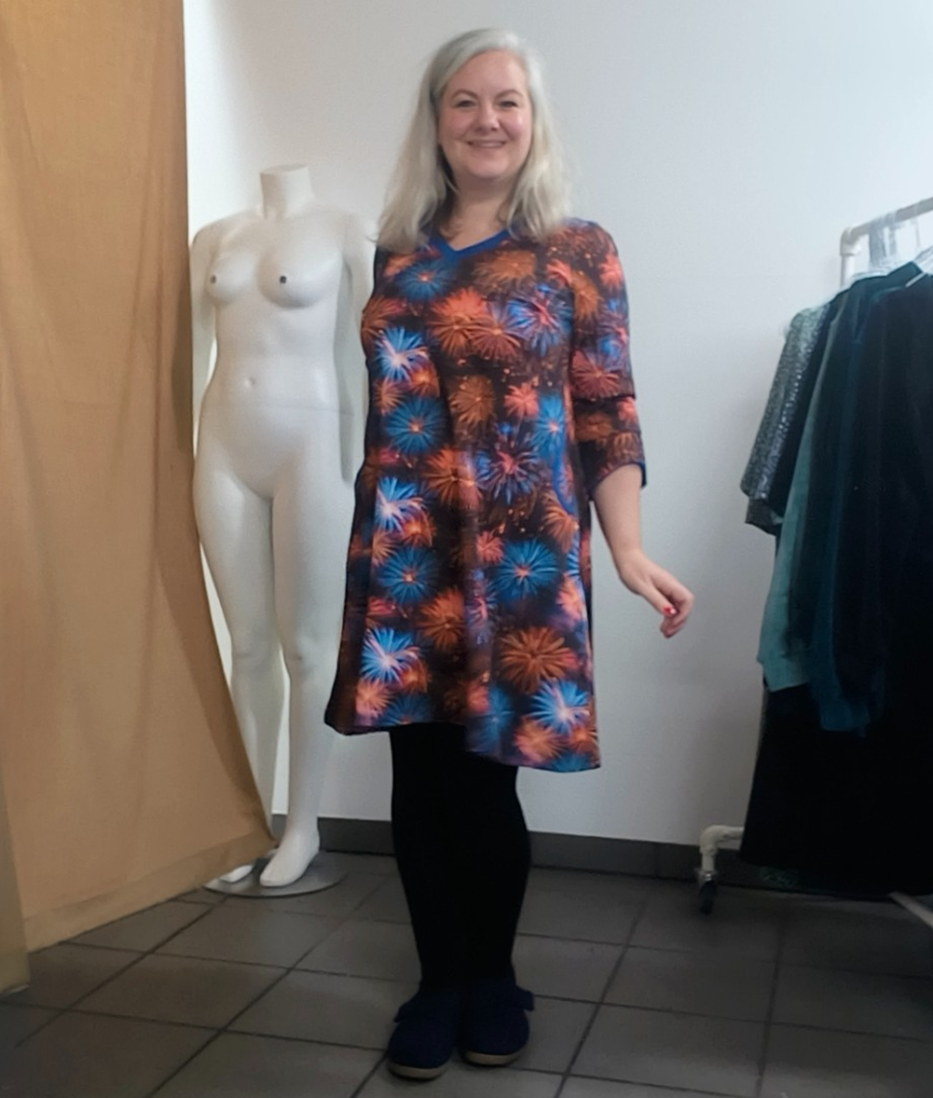 Fyrværkeri prints A-formet plus size kjole - Tulla Fireworks