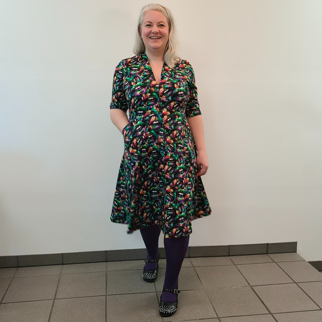 Plus size kjole - Takasaki Poison Kiss fra Amamiko